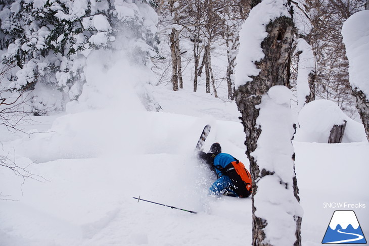 大雪山旭岳ロープウェイ 北海道最高峰でパウダーライド！